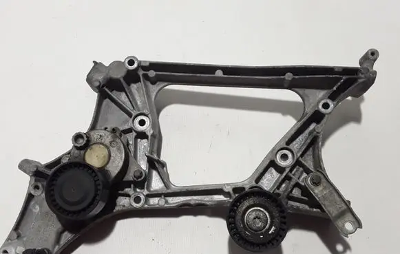 Mercedes-Benz CLS C218 X218 other engine part A6512012009