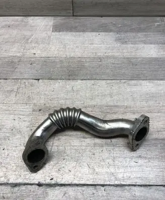 Volkswagen Jetta VI EGR valve line/pipe/hose 03L131521A