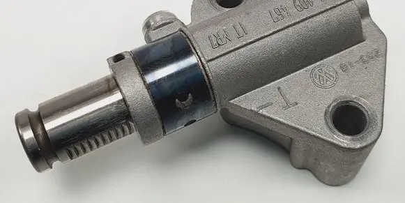 Volkswagen Touran III Timing belt tensioner 06H109467
