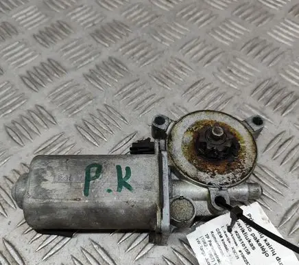 Chevrolet Corvette Front door window regulator motor 5049041
