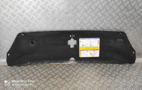 Engine bonnet/hood sound/heat insulation