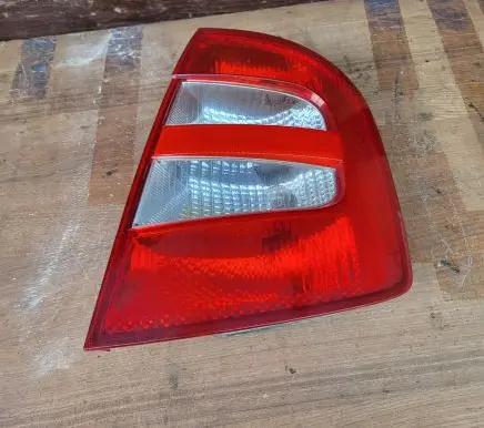 Skoda Fabia Mk1 (6Y) Rear/tail lights 6Y6945112B 6Y6945096B