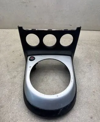 Nissan 350Z Gear shifter surround trim plastic k10372cf40a