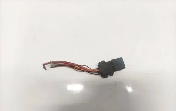 Volkswagen PASSAT B4 Other relay 357927843a