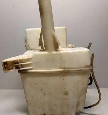 Toyota Avensis T250 Lamp washer fluid tank 
