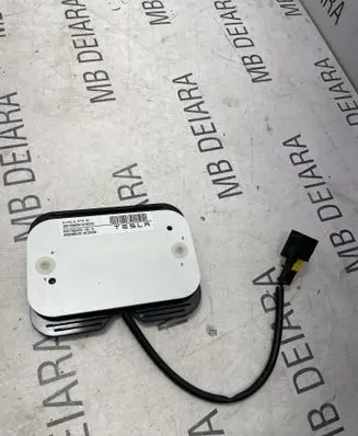 Tesla Model S Other control units/modules 100542400A