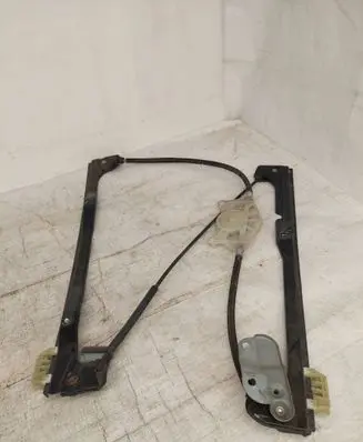 Volkswagen Caddy Front door manual window regulator 1K0959793G