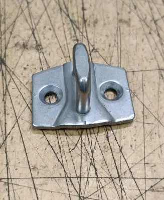 BMW 5 F10 F11 Front door lock loop/hook striker KA10588 731254