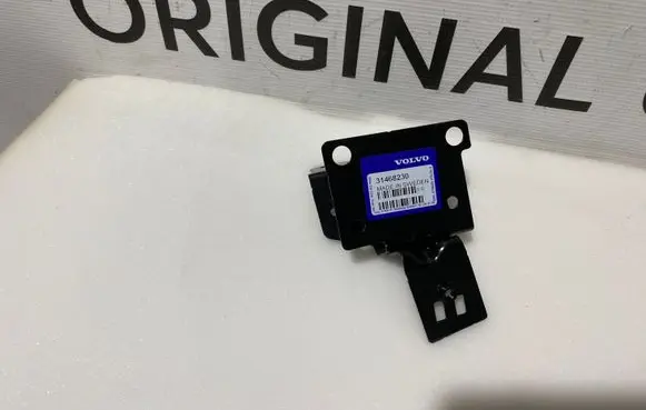 Volvo V60 Radiator support slam panel bracket 31468230