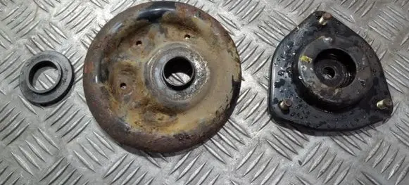 Nissan Almera Coil spring mount 