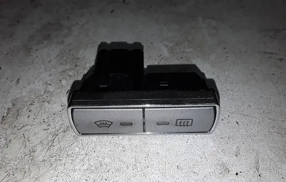 Ford Mondeo Mk III Windscreen/window heater switch 18K574AB