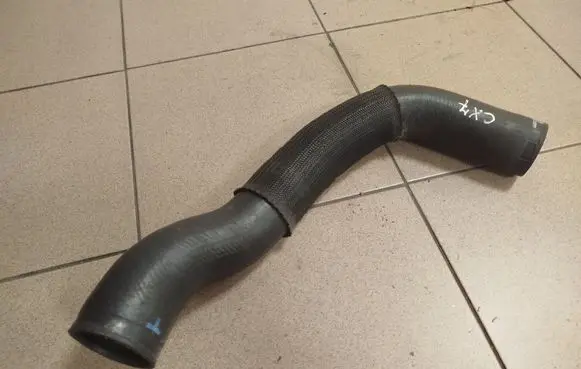 Mazda CX-7 Intercooler hose/pipe