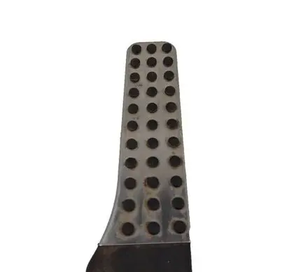 Mercedes-Benz E W213 Accelerator throttle pedal A2053000104