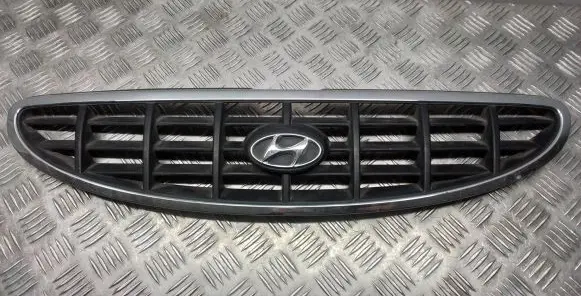 Hyundai Accent Front grill 865601A000