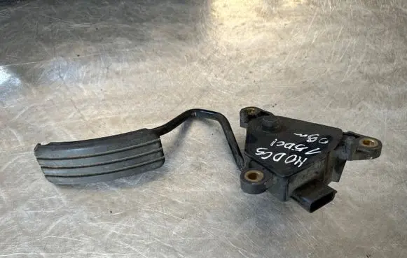 Renault Modus Accelerator throttle pedal 8200139319