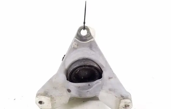 Engine mount bracket