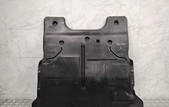 Volkswagen T-Cross Engine splash shield/under tray 2Q0825236G
