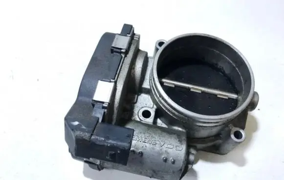 BMW X3 E83 Throttle valve 7556118001 75561180-01