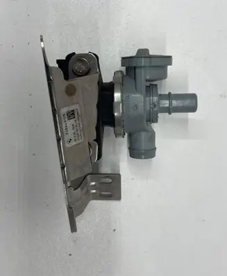 BMW 3 G20 G21 Vacuum valve 7441833 8487498