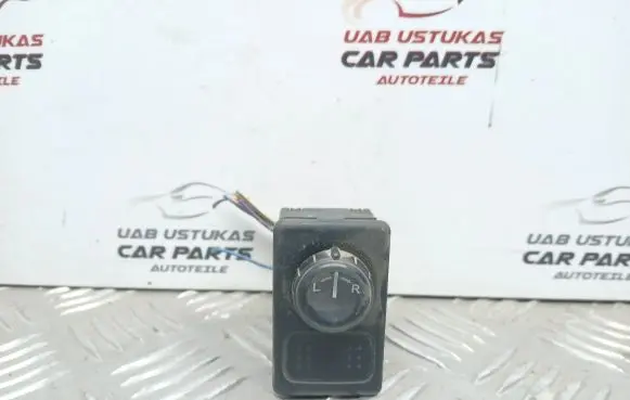 Nissan Almera Tino Wing mirror switch