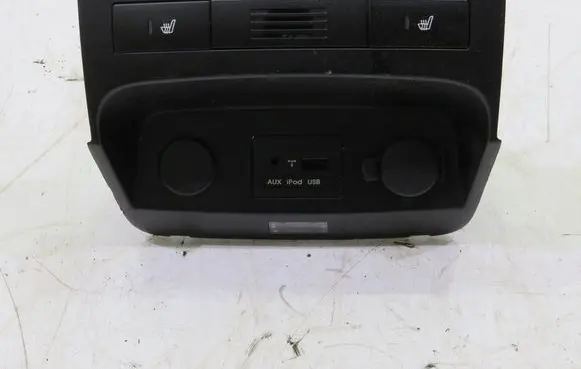KIA Sorento AUX in-socket connector GMAUTO4574097