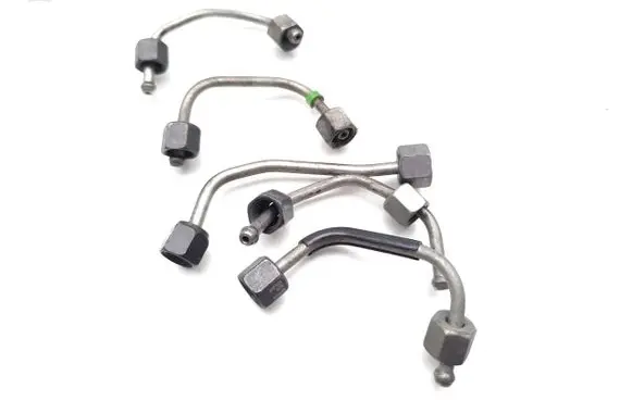 Fuel injector supply line/pipe
