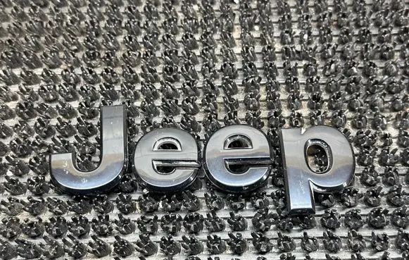 Jeep Cherokee Manufacturer badge logo/emblem 