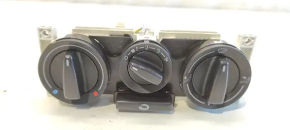 Skoda Octavia Mk1 (1U) Climate control unit 1J0819045 659497N09