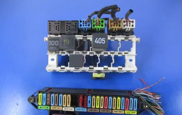 Seat Ibiza III (6L) Fuse box set