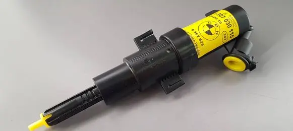 BMW 3 E46 Headlight washer spray nozzle 8362823 61678362823