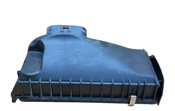 BMW 5 F10 F11 Air filter box cover 8573869