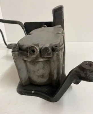 Jeep Grand Cherokee Fuel filter housing 68084905AF 68142265AB