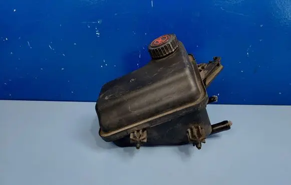 Peugeot 607 Power steering fluid tank/reservoir 9632497280