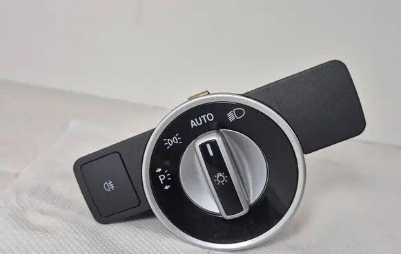 Mercedes-Benz E W212 Light switch