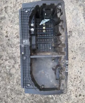 BMW 1 E81 E87 Trunk bottom trim panel 