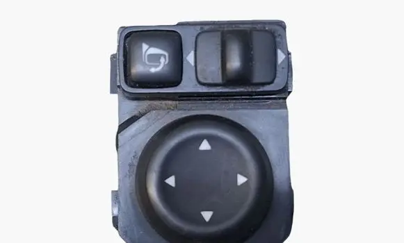 Nissan X-Trail T32 Wing mirror switch 14529SN