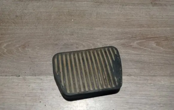 Volvo V70 Brake pedal 3516078