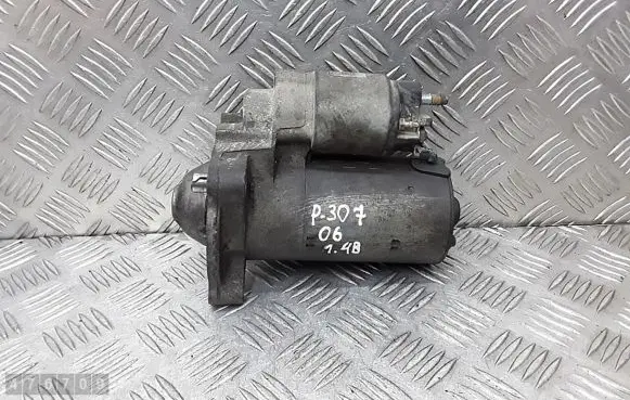 Peugeot 307 CC Starter motor 9647982880