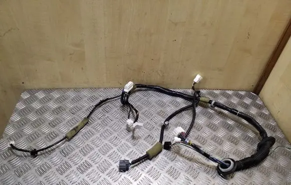 Subaru XV Front door wiring loom 81820FJ070