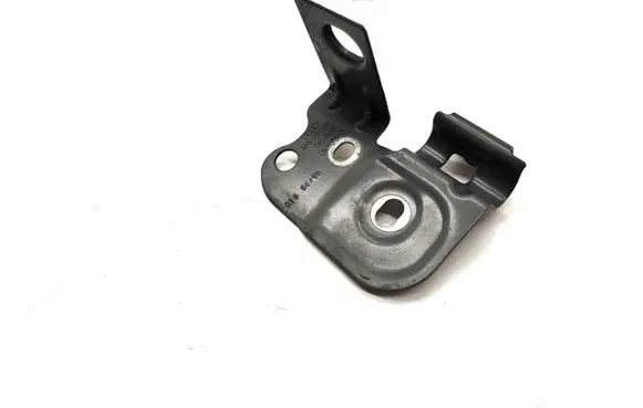 Audi Q7 4M Fender mounting bracket 4M0821168A