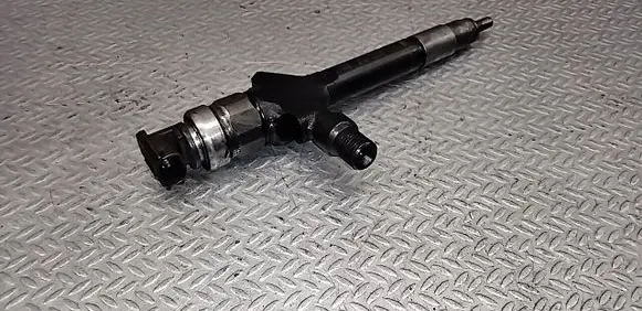 Mazda 5 Fuel injector RF8G13H50