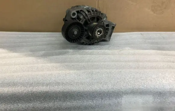 Volvo V60 Generator/alternator 31285435 311005349 FG15T063