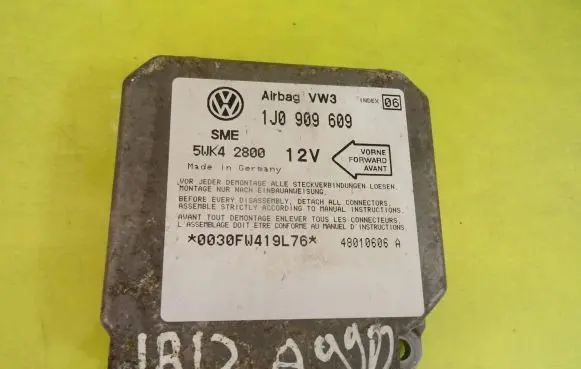 Seat Ibiza II (6k) Airbag control unit/module 1J0909609