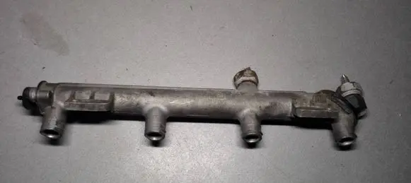 Opel Astra G Fuel main line pipe 12565552