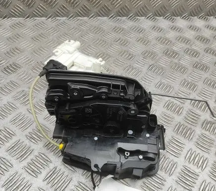 BMW X6 G06 Coupe door lock (next to the handle) 7477699 7419839