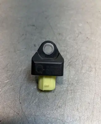 Subaru XV II Airbag deployment crash/impact sensor 98231FL010