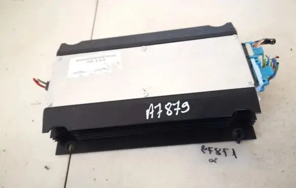 Cadillac CTS Sound amplifier 15845424