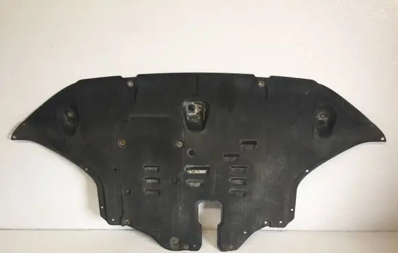 Engine splash shield/under tray