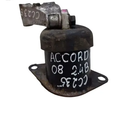 Honda Accord Engine mount bracket