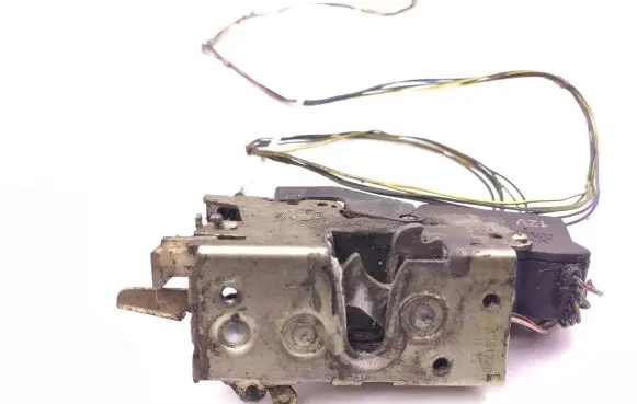 Mercedes-Benz Sprinter W901 W902 W903 W904 Front door lock A9017201435